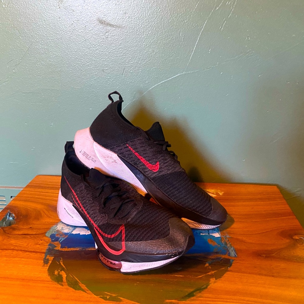 Nike Temp Next% Size 10M